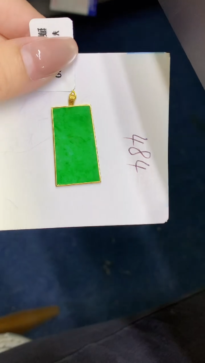 翡翠18K金镶嵌颈饰00000000000