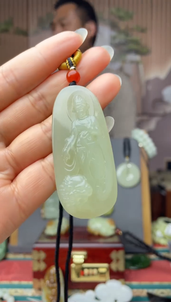 颈饰未镶嵌和田玉拍一发一