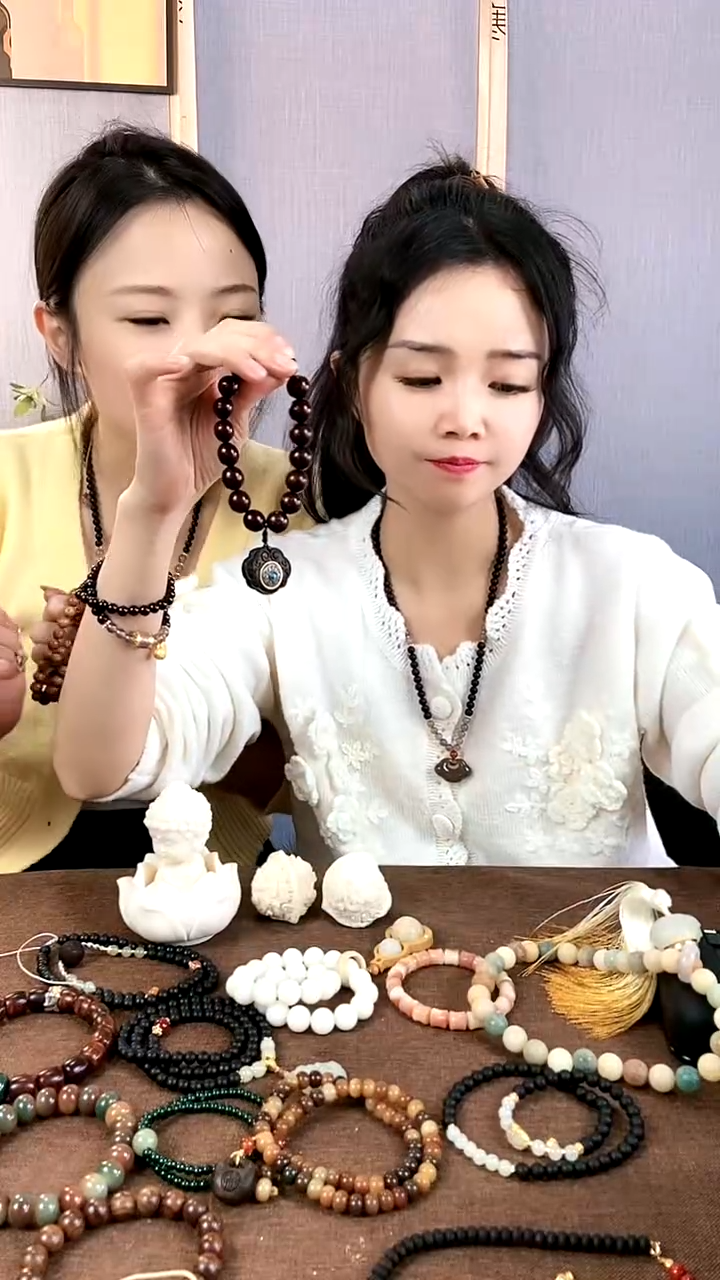 【闪购商品】菩提根/象牙果吊坠血檀单圈设计款