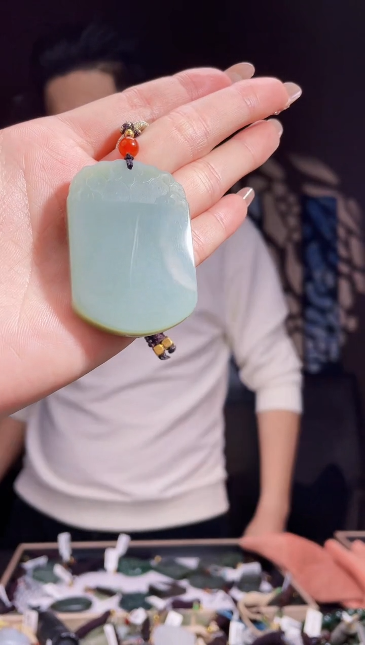 【闪购商品】和田玉颈饰未镶嵌拍一发一