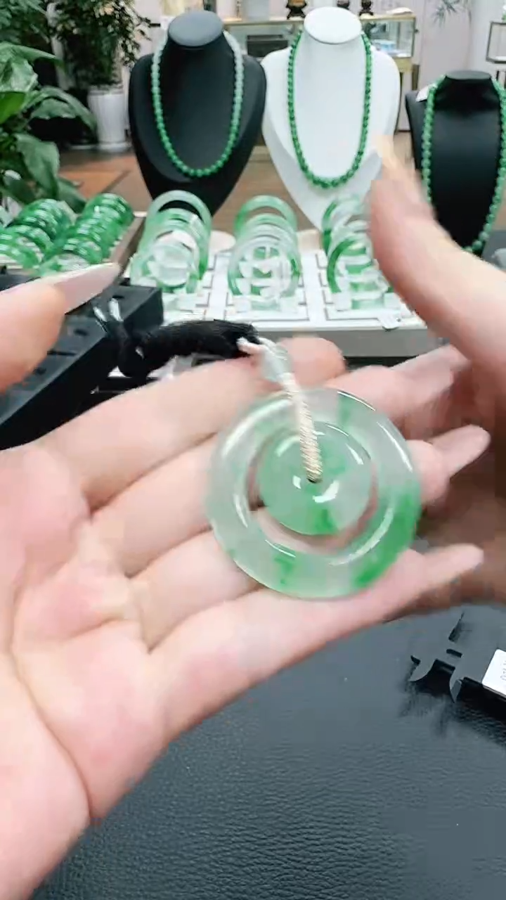 未镶嵌1石英质玉（非洲翠）/6335