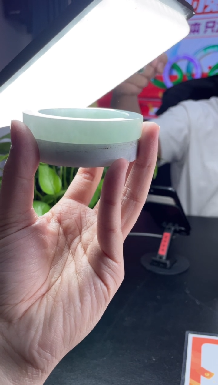 【闪购商品】定制翡翠手镯未镶嵌手镯AAS/DZS