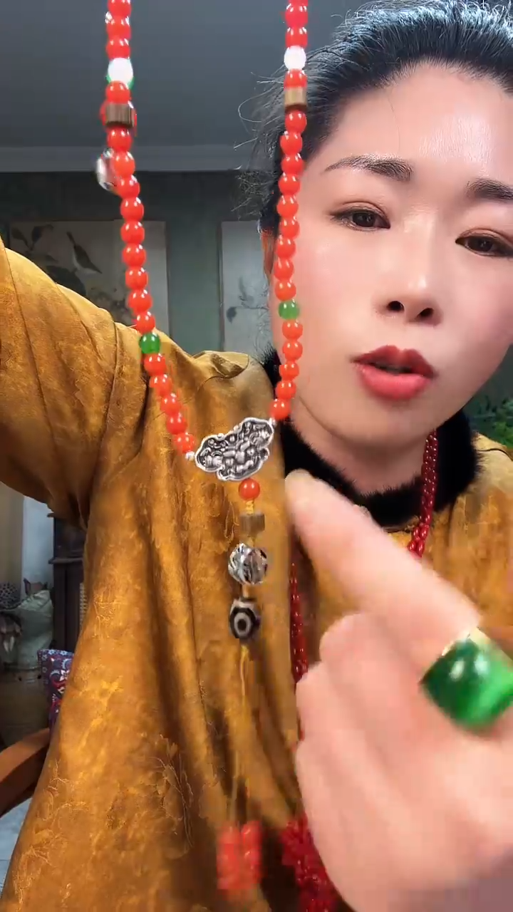 【闪购商品】树脂制品0000000T055