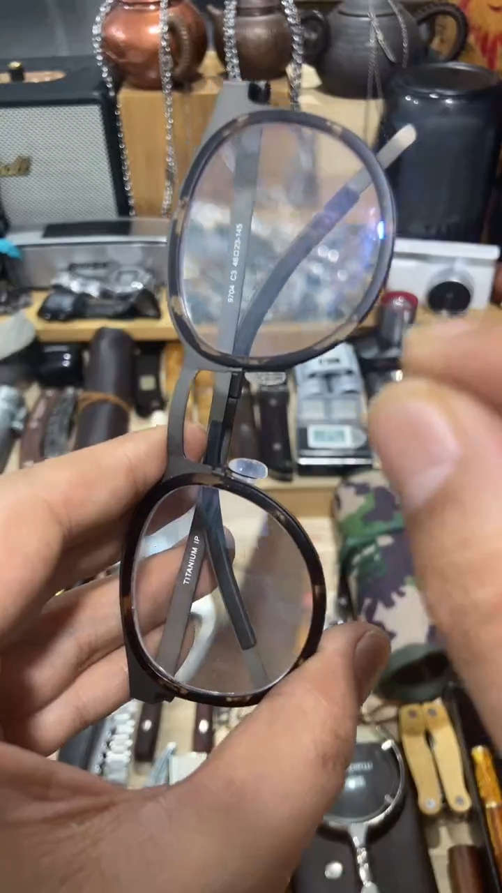 瓷片闪购商品  如图所示