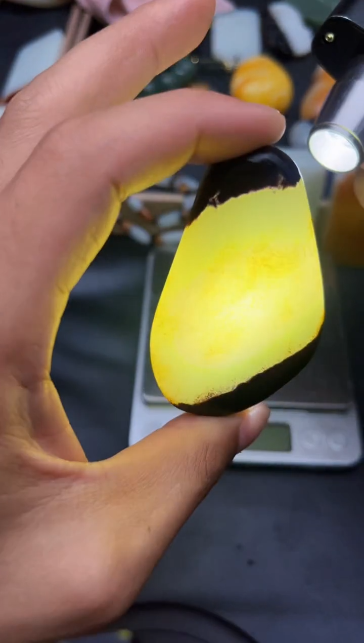 和田玉（子料）未镶嵌挂件YL-TT-7.30-23