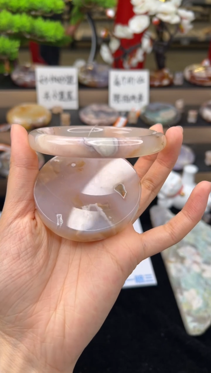 【闪购商品】石英质玉手镯未镶嵌63圈口（赠送镯心）11600