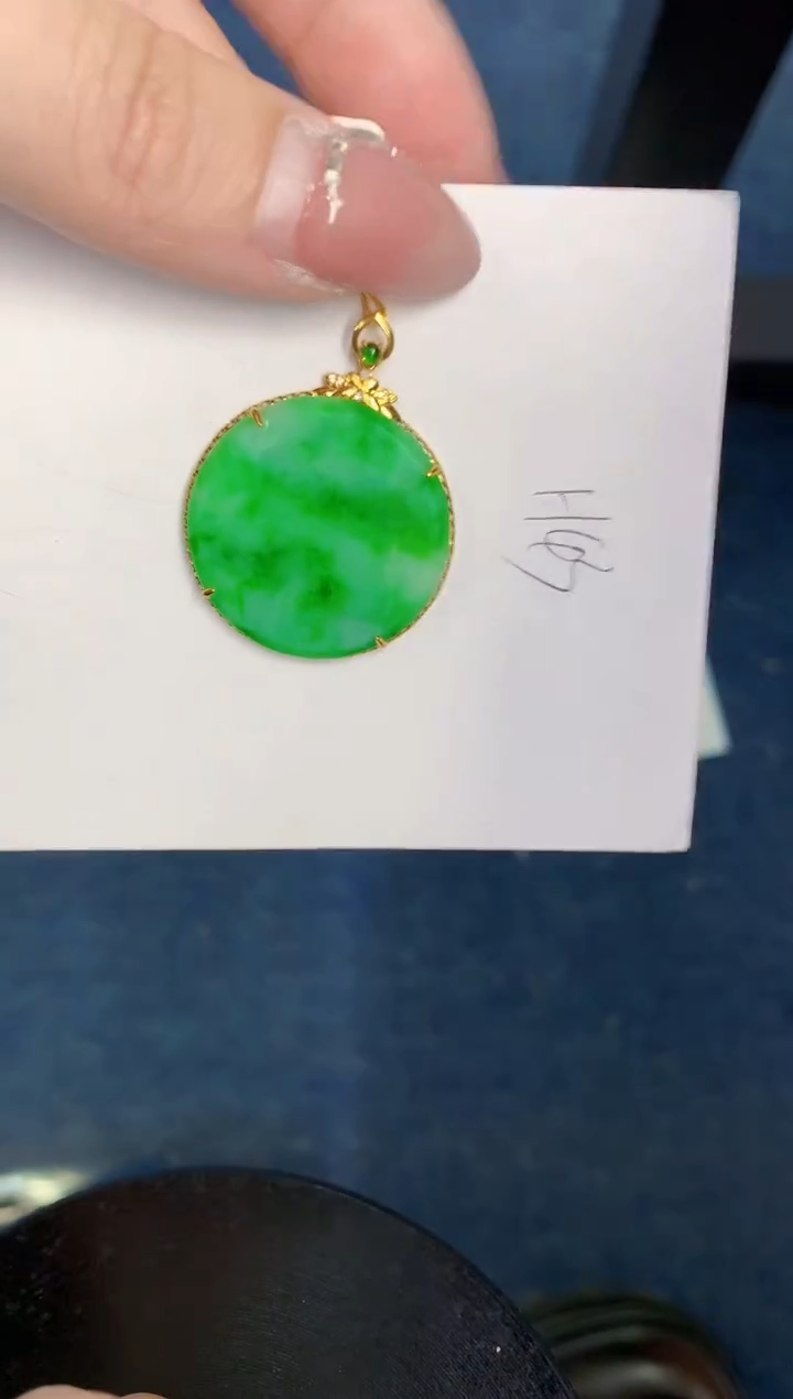 【闪购商品】翡翠颈饰18K金镶嵌000000000