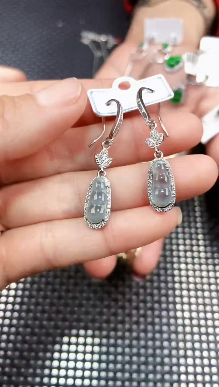 【闪购商品】翡翠耳饰未镶嵌11111111