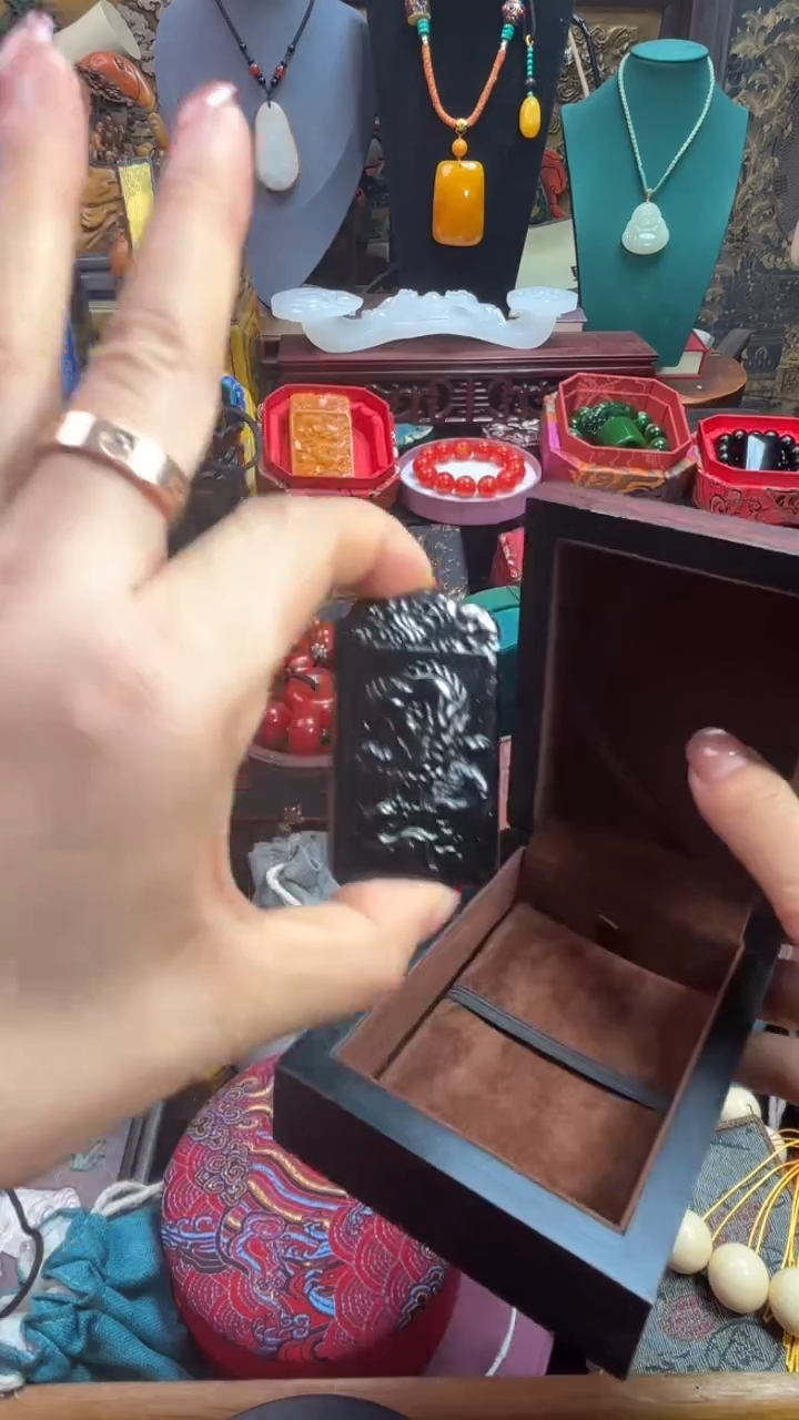 【闪购商品】和田玉（墨玉）687687768未镶嵌687876867786678