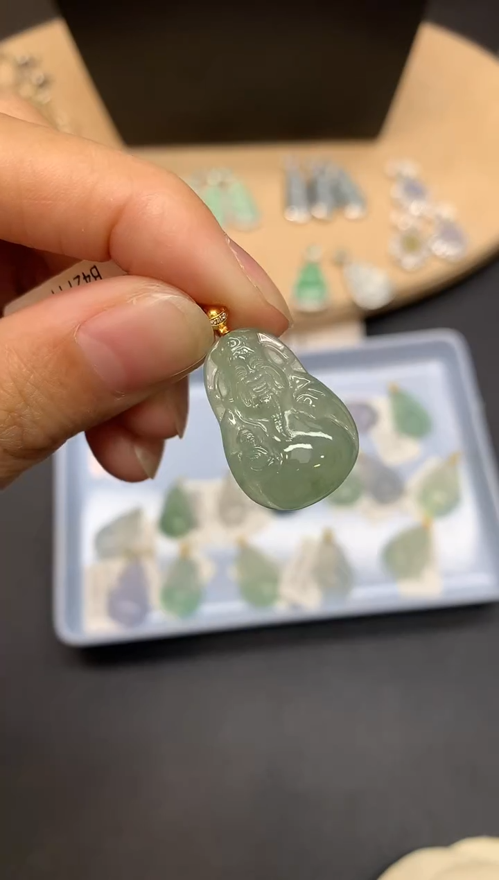 【闪购商品】翡翠吊坠(不含链)18K金镶嵌财神爷【无服务费】