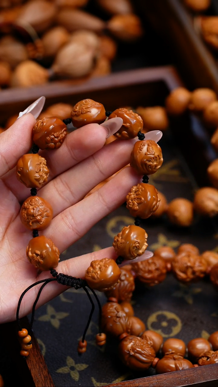 【闪购商品】橄榄核吊坠苏工橄榄核