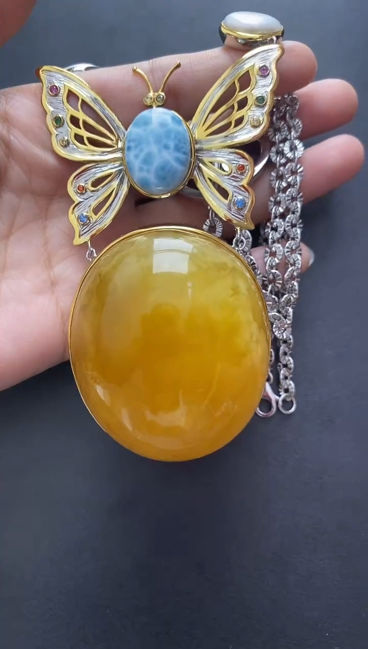 裸石琥珀未镶嵌吊坠