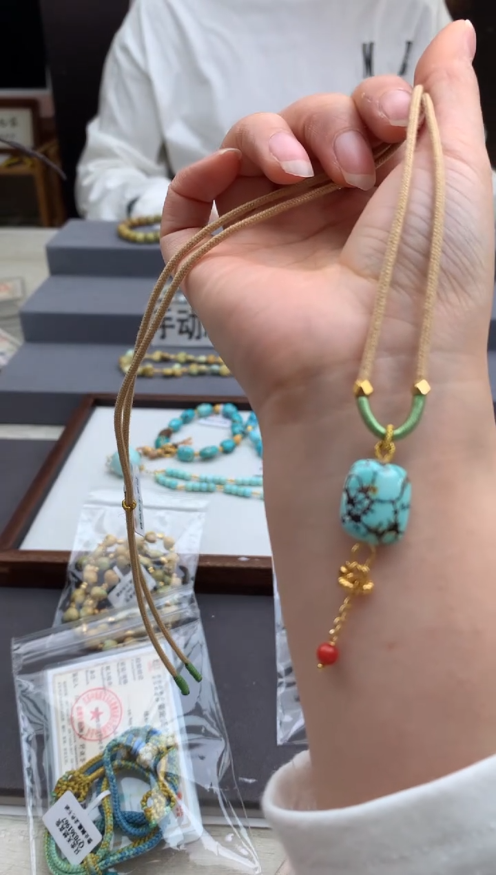 未镶嵌绿松石锁骨链茜.C188