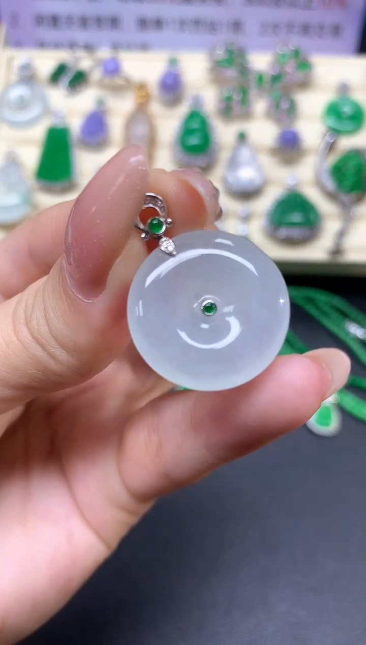 【闪购商品】翡翠吊坠(不含链)18K金镶嵌吊坠|1450+145