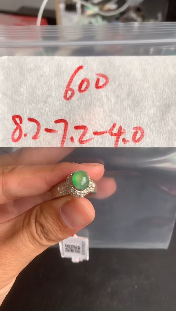 未镶嵌定制翡翠缅甸A货翡翠，拍一发一