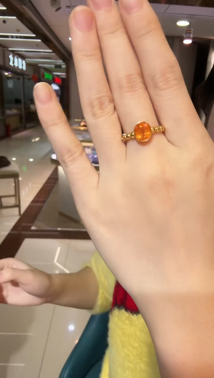 18K金镶嵌戒指石榴石（芬达石）2.18ct