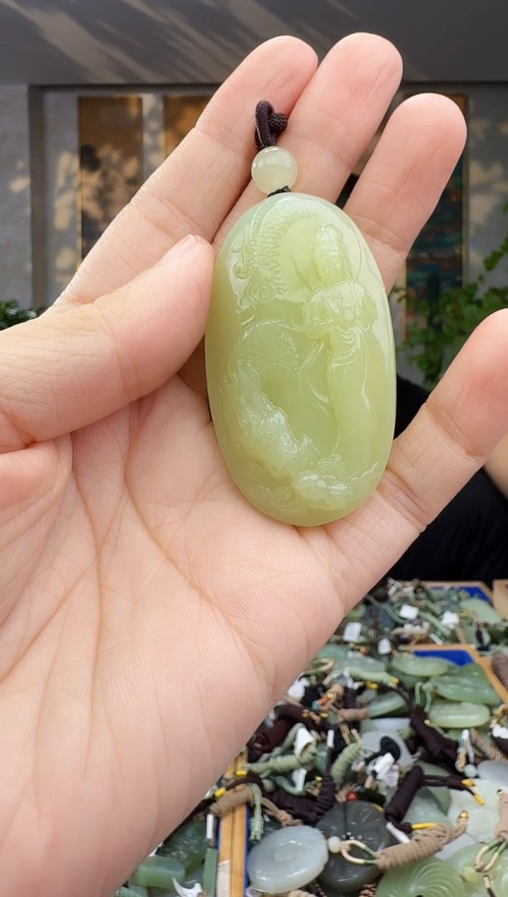 未镶嵌和田玉挂件拍一发一