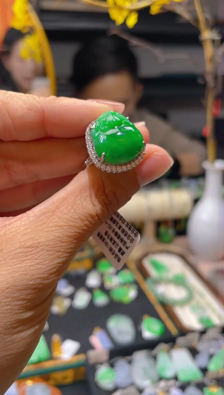 【闪购商品】翡翠颈饰18K金镶嵌假一赔三