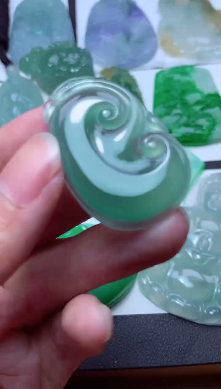 翡翠未镶嵌颈饰天然翡翠