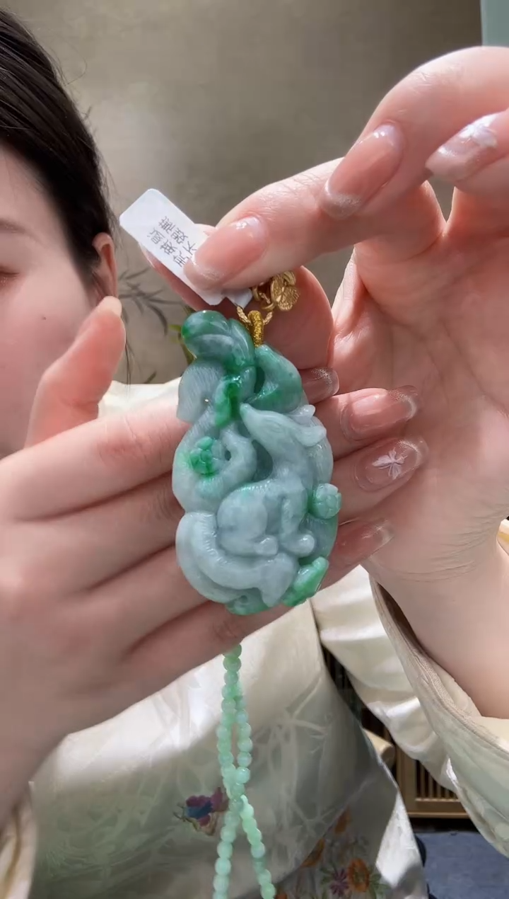 【闪购商品】翡翠颈饰未镶嵌吊坠