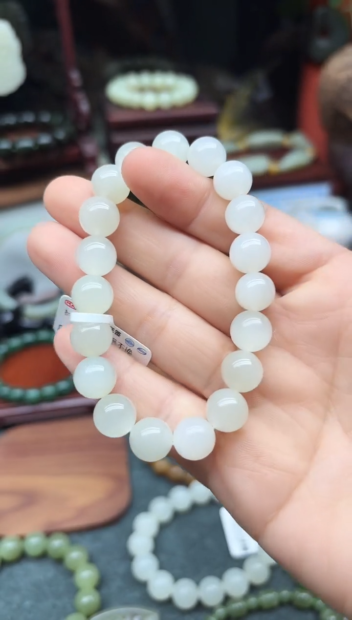 未镶嵌手链和田玉10MM  白色圆珠