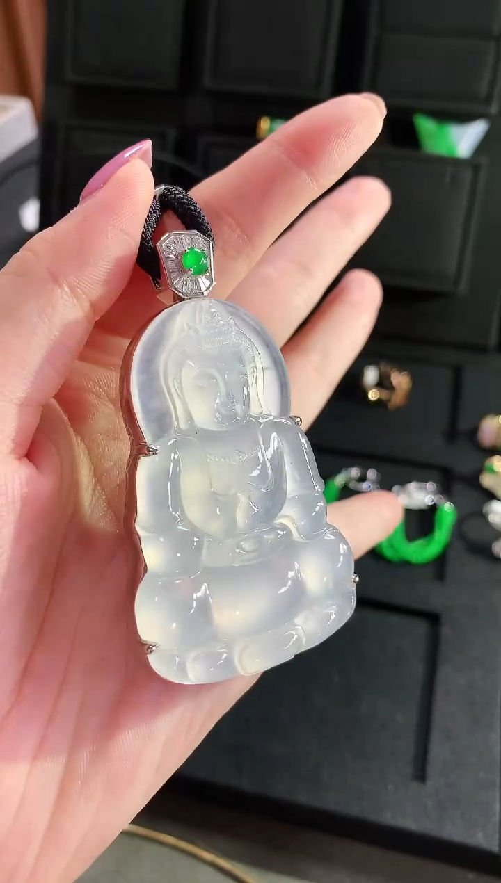 【闪购商品】翡翠颈饰18K金镶嵌吊坠