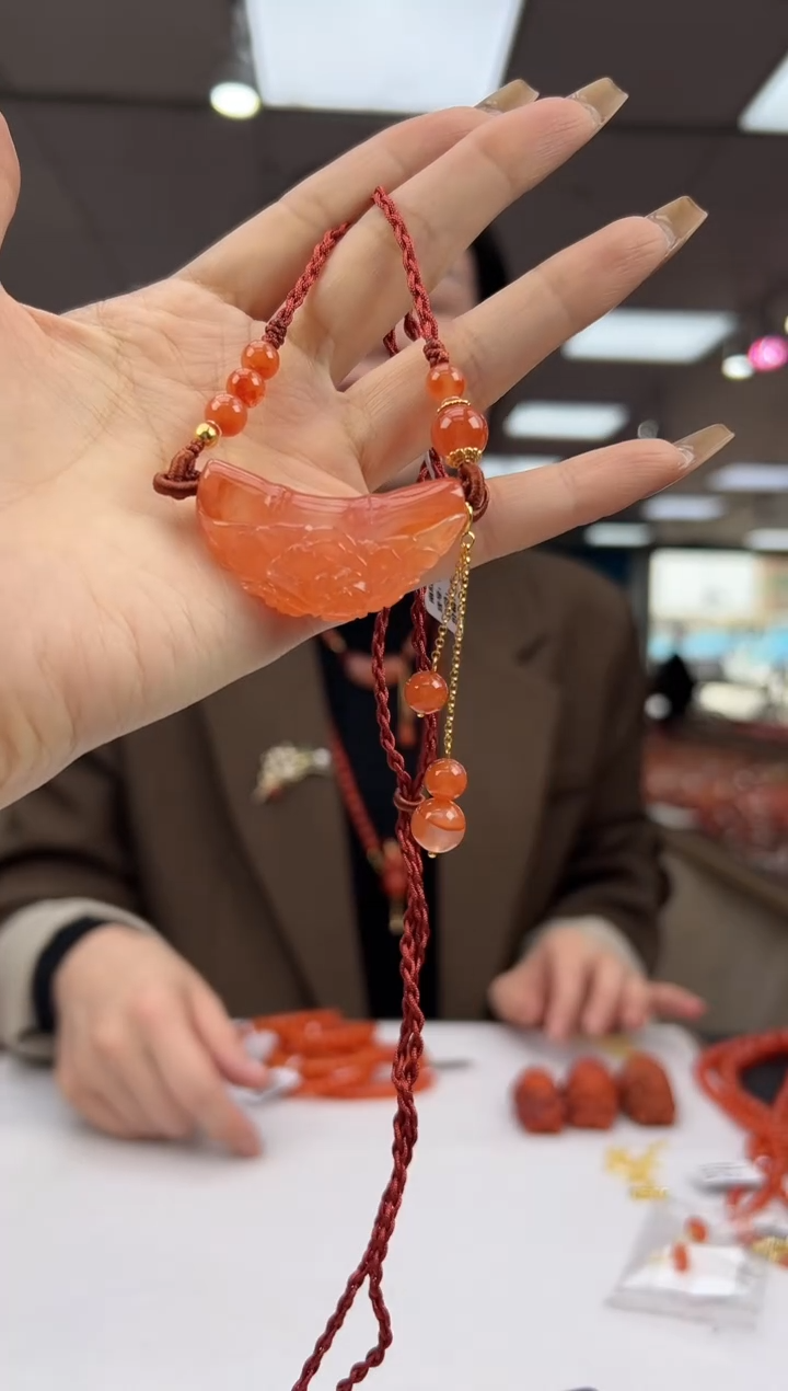 未镶嵌吊坠南红玛瑙11.20-（多样式）2511080680