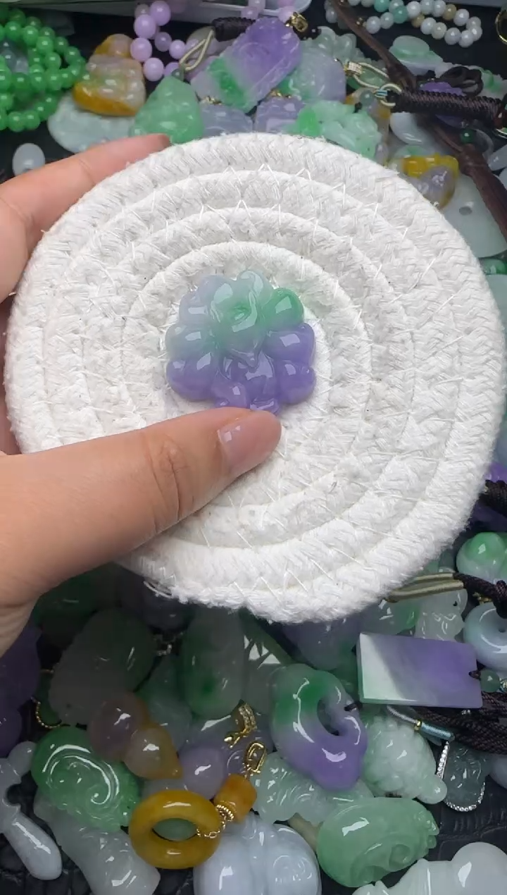 颈饰未镶嵌翡翠缅甸翡翠吊坠