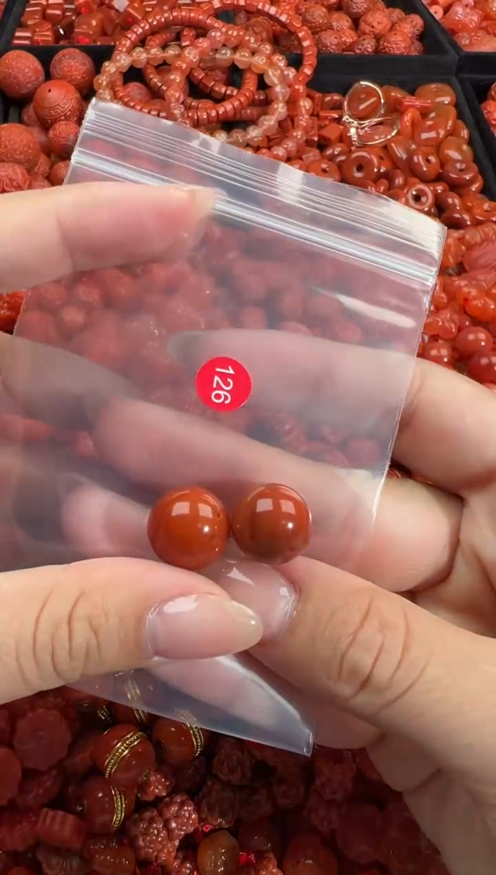 南红玛瑙未镶嵌颈饰1