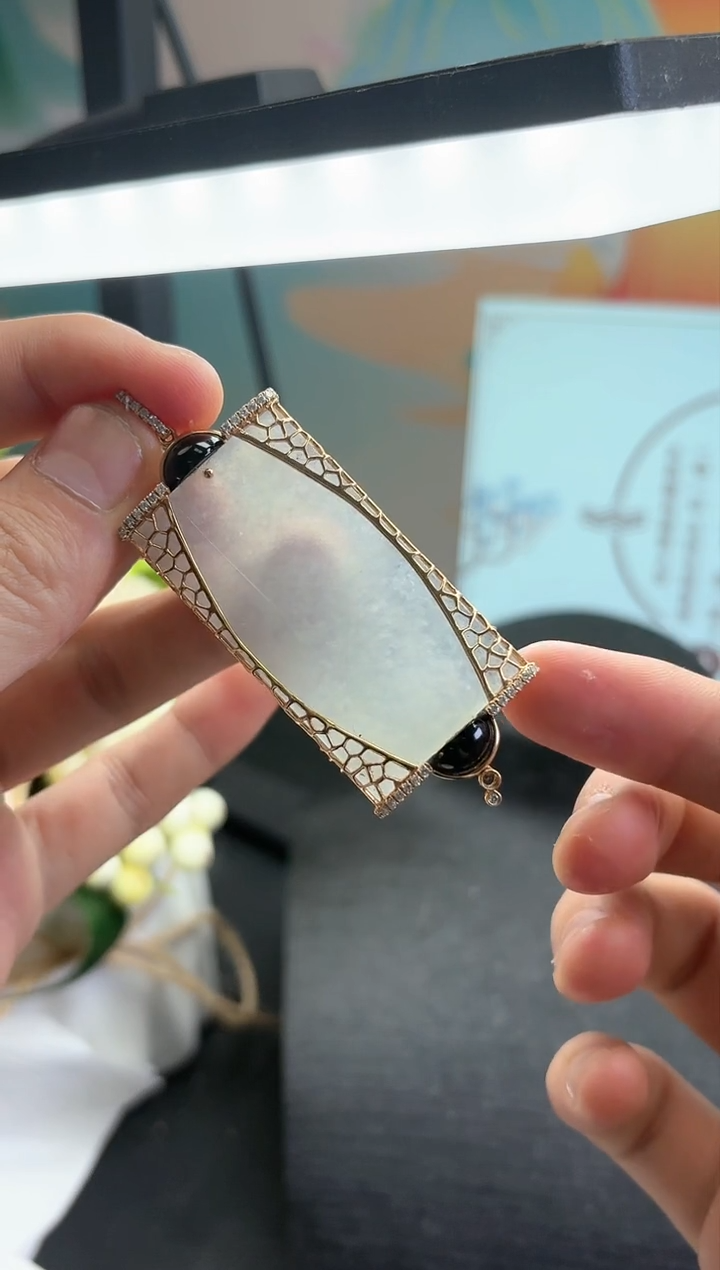 【闪购商品】翡翠颈饰18K金镶嵌MJ006无事牌