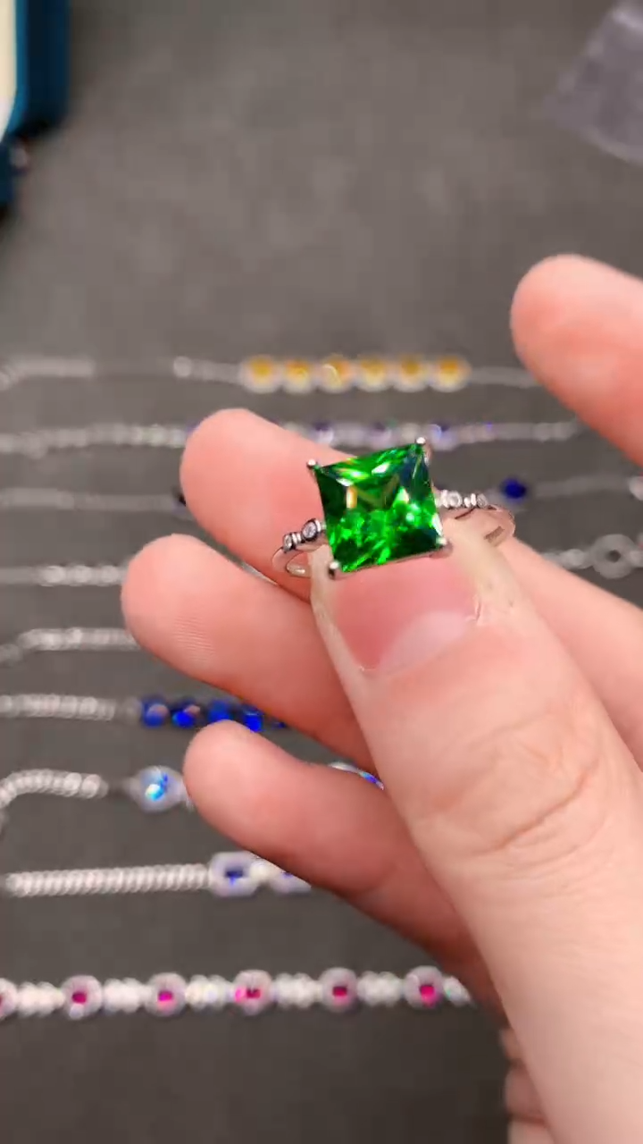 【闪购商品】透辉石戒指银S925镶嵌.......