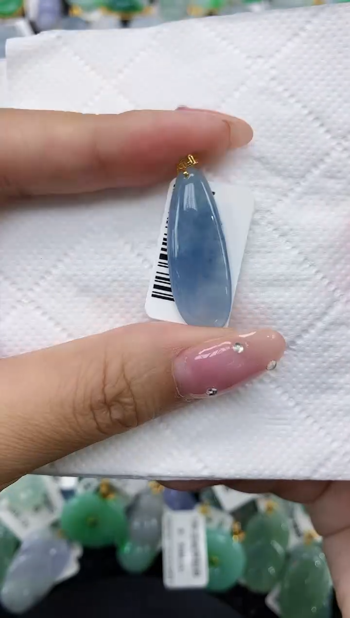 翡翠18K金镶嵌颈饰1111111111