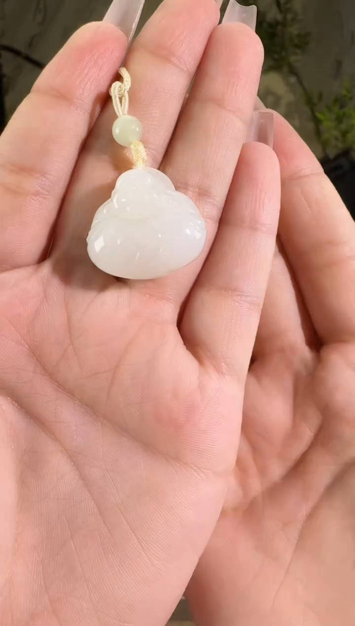 【闪购商品】和田玉颈饰未镶嵌白抱抱佛