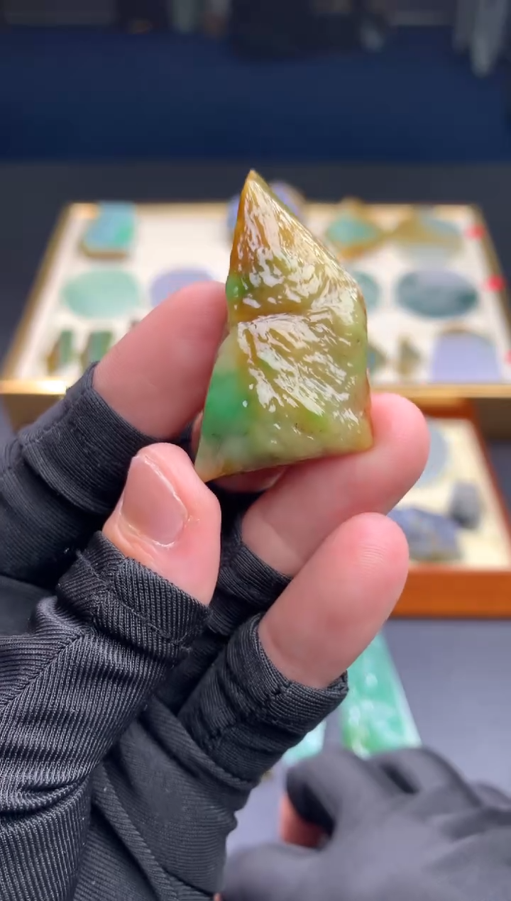 【闪购商品】定制翡翠未镶嵌        