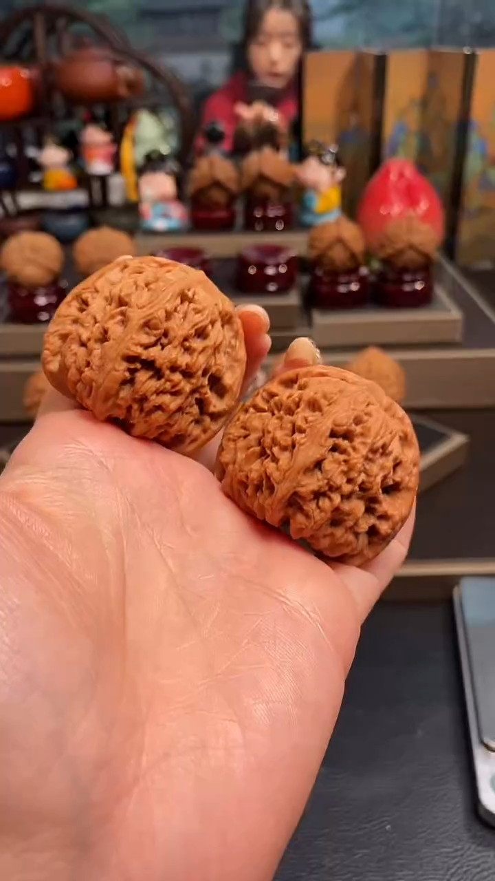 【闪购商品】文玩核桃把件H376南疆石44