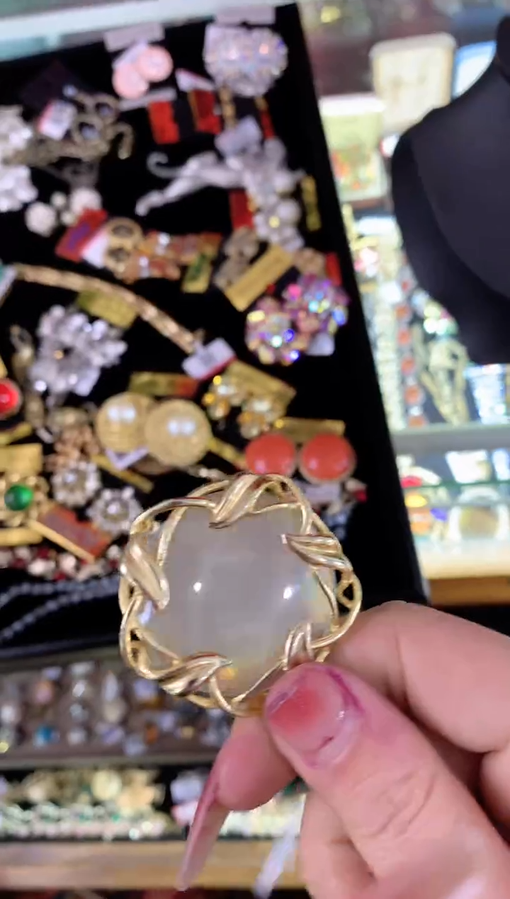 【闪购商品】瓷片楚楚中古珠宝甄选不退换