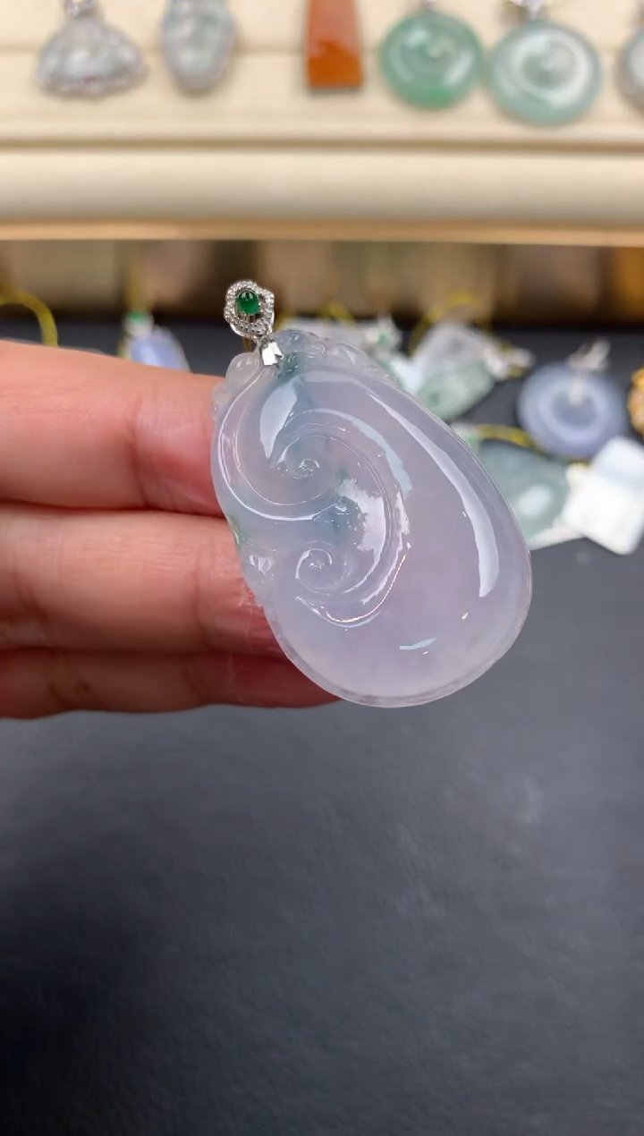 【闪购商品】翡翠颈饰18K金镶嵌D890      