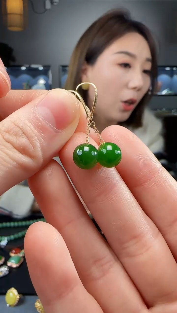 【闪购商品】和田玉耳钉18K金镶嵌1