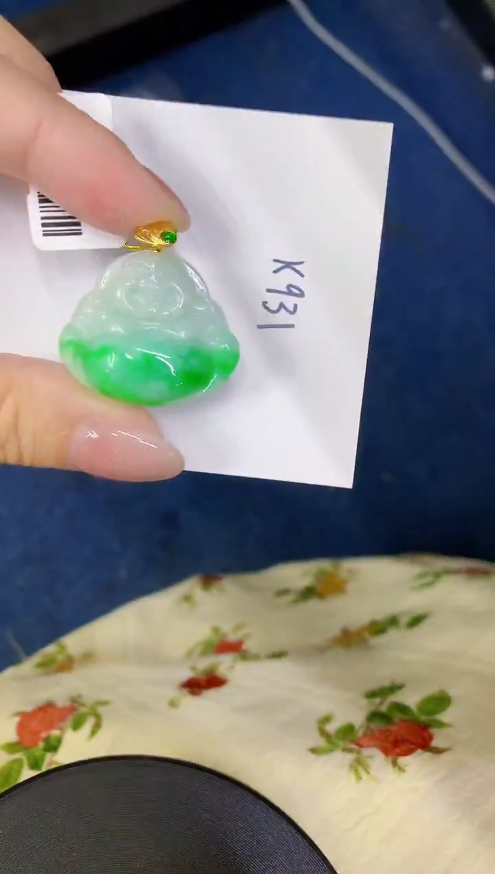 颈饰未镶嵌翡翠缅甸天然翡翠A货