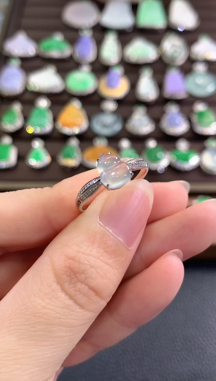 18K金镶嵌戒指翡翠b44 