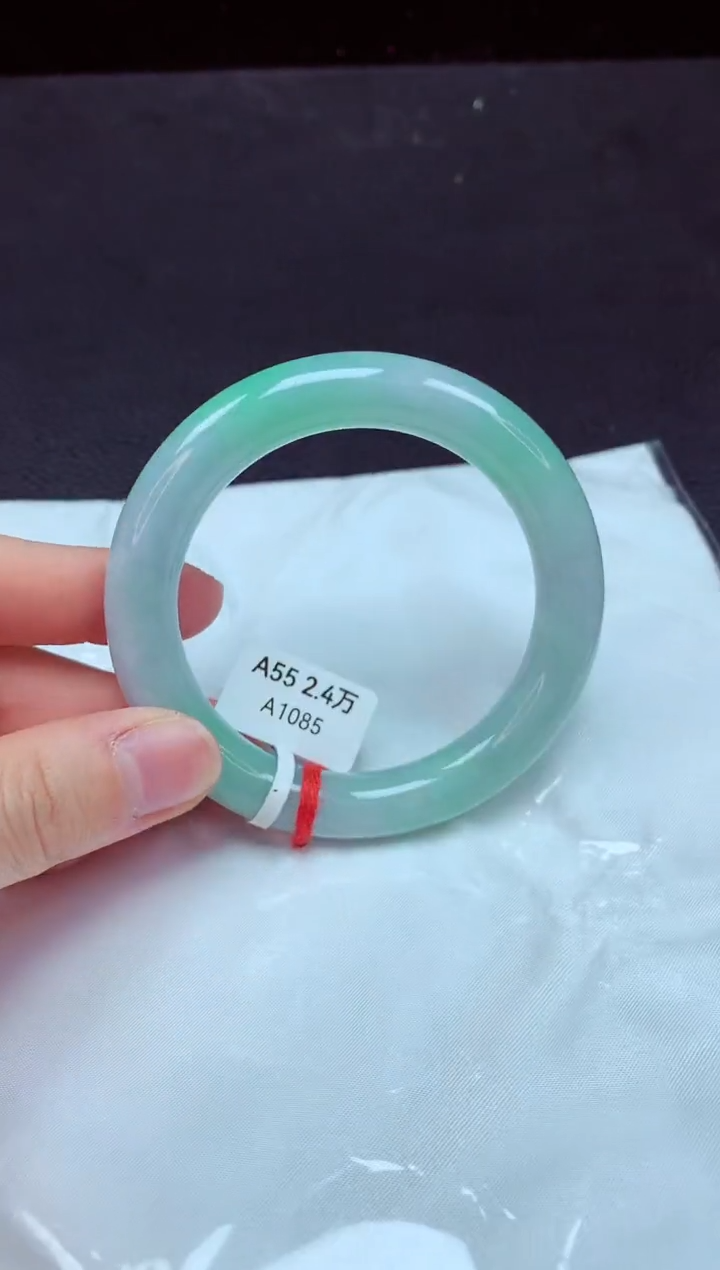 翡翠手镯未镶嵌镯子055+