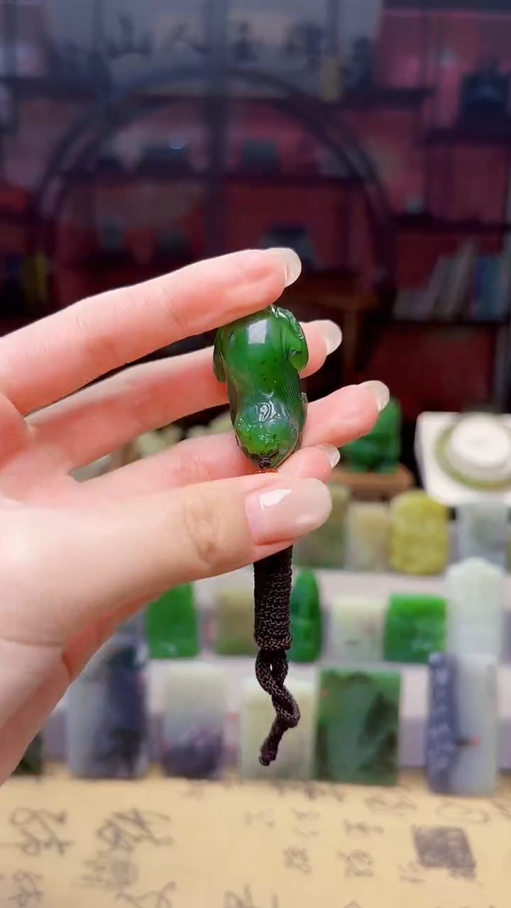 未镶嵌和田玉挂件4