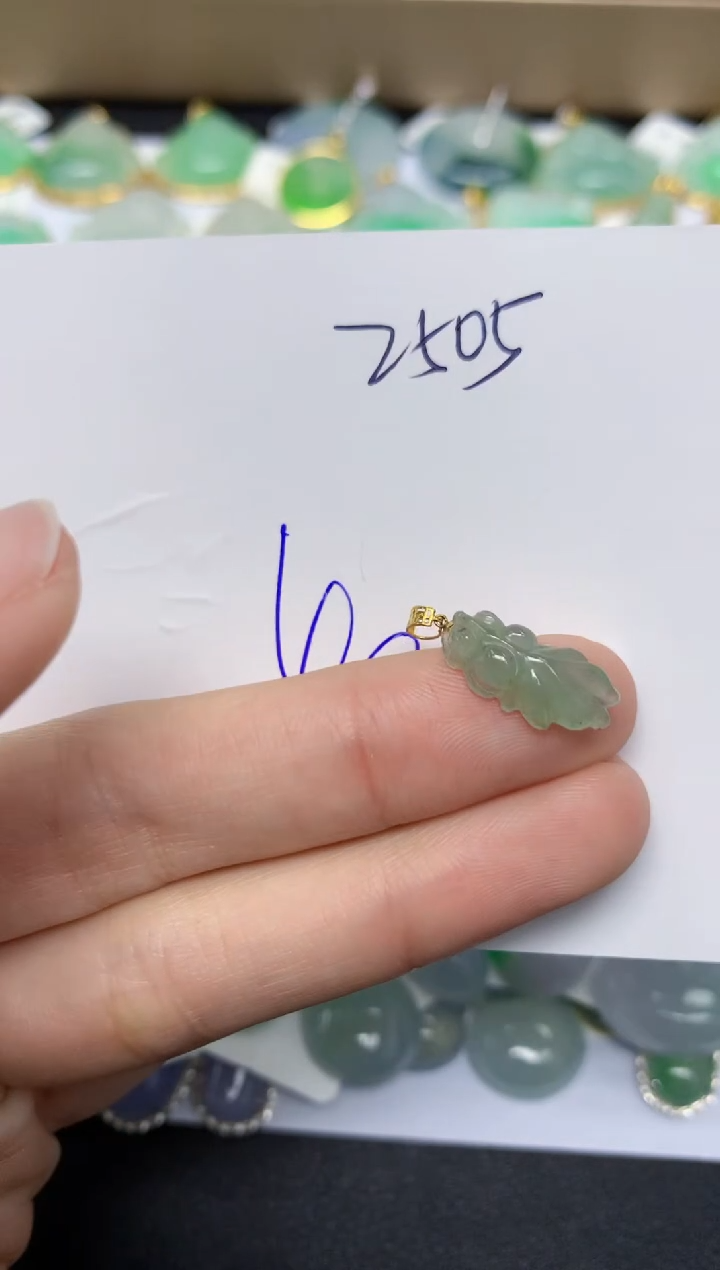 【闪购商品】翡翠颈饰18K金镶嵌 天然翡翠A货