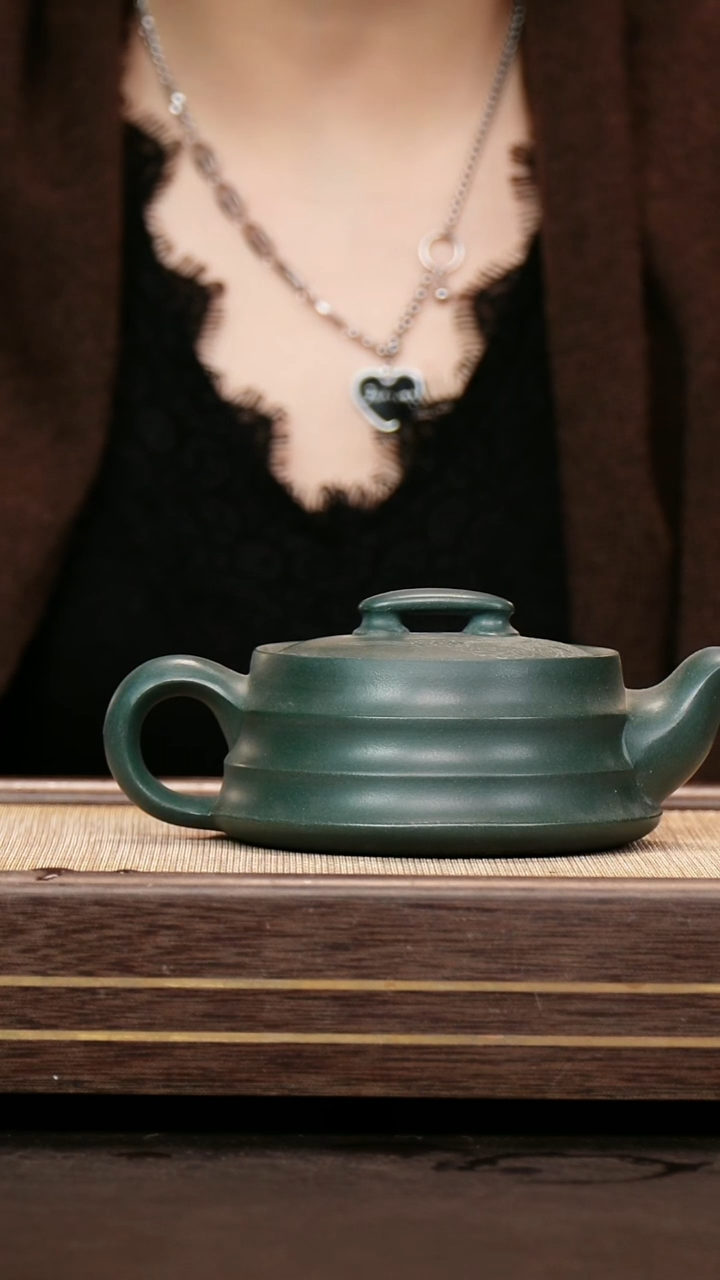 茶壶紫砂苏门答蜡青 曲瓢 250cc