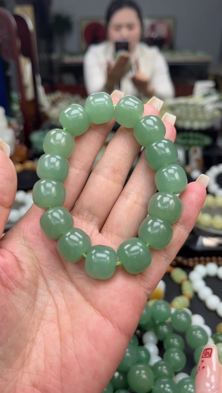 【闪购商品】东陵石手串未镶嵌新疆阿克苏翠玉卡16