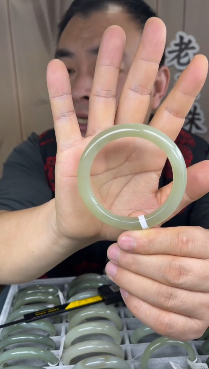 【闪购商品】和田玉手镯未镶嵌和田玉手镯-29