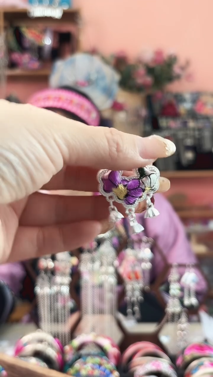 艺枝独绣手工饰品412