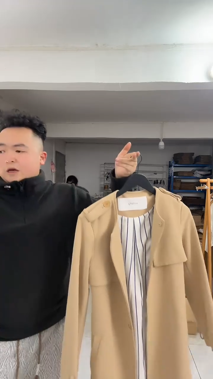 黑色橡胶漆肤感衣架成人款10支装