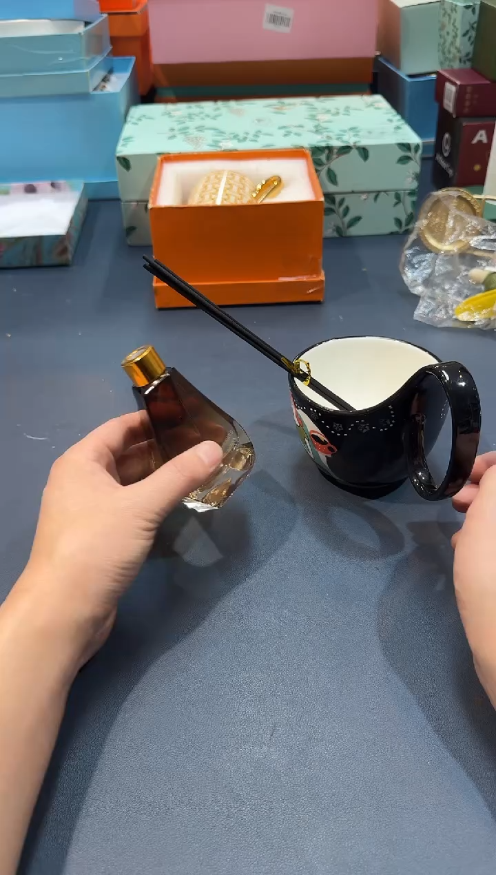 【闪购商品】瓷片E148全场正品，京东包邮