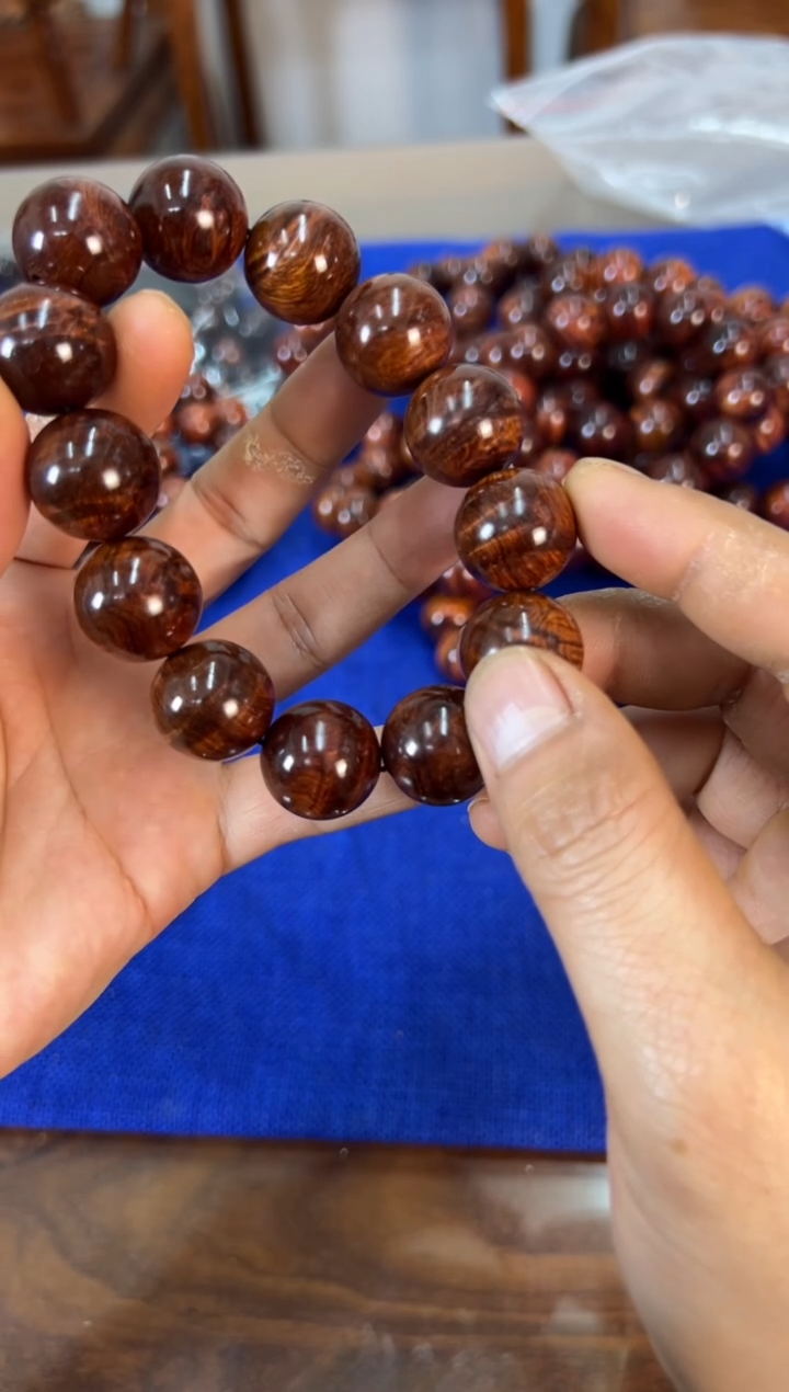 手串/手链黄花梨/降香黄檀1.8水波纹手串